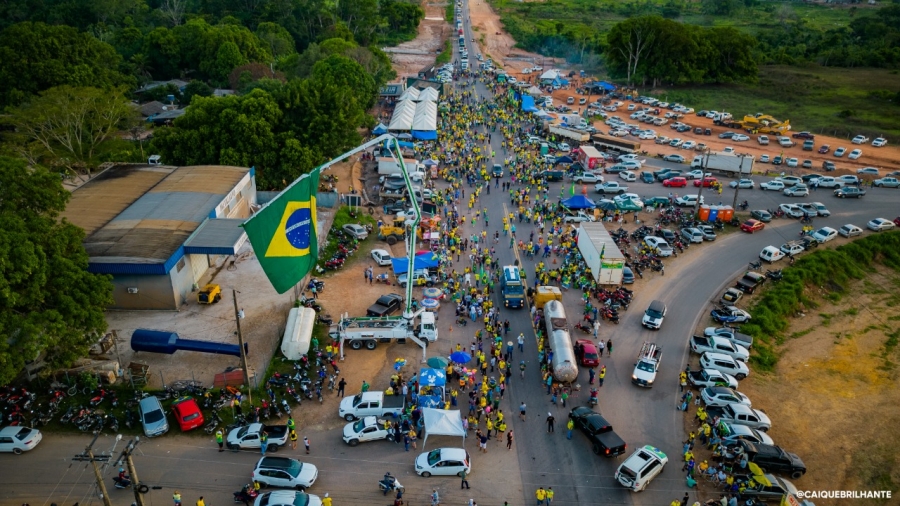 Veja seleção de imagens da manifestação em Ji Paraná pelas lentes de